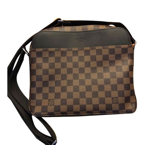 louis vuitton petite sacoche men|sac louis vuitton site officiel.